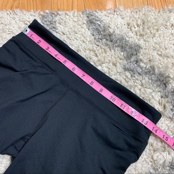 FABLETICS Black Cropped Workout Leggings Small - Picture 6 of 9